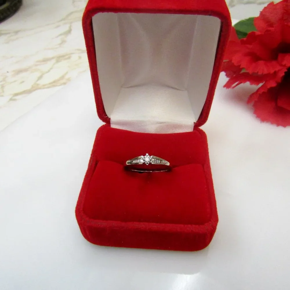 Diamond Promise Ring With Accents 10k White Gold Size 6.25 Genuine Natural Real - Picture 2 of 12